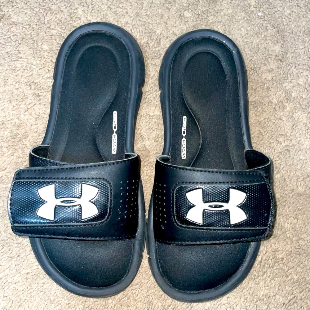 Gently Used Under Armour Slides